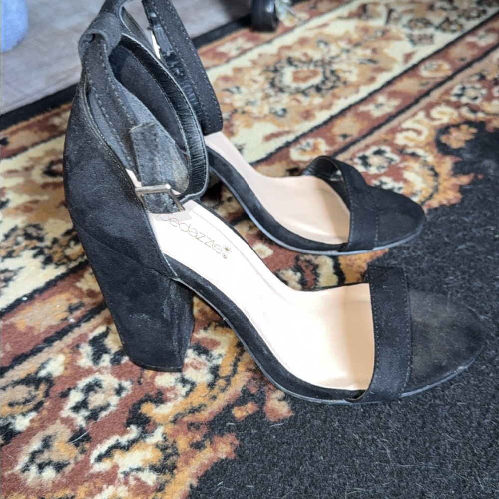 Shoe Dazzle Elegant Black Heels